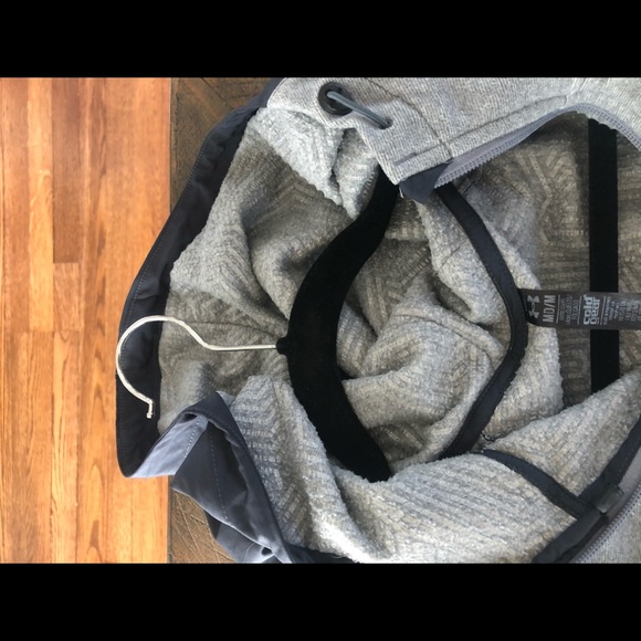 Grey Under Armor Fleece Jacket - Picture 6 of 7